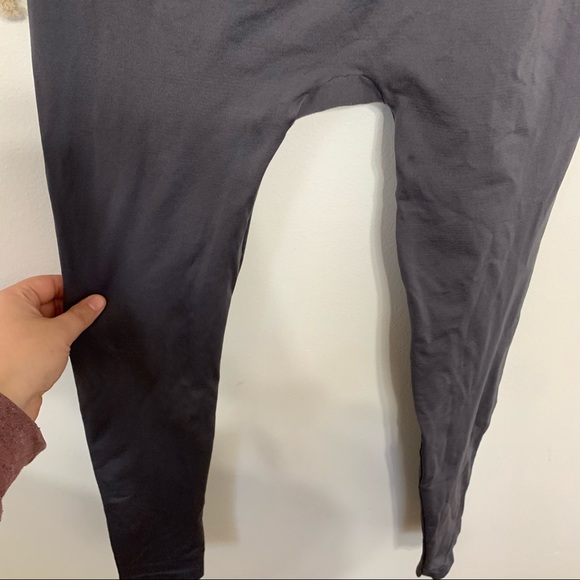 GymShark | gray seamless leggings size medium - Picture 4 of 9